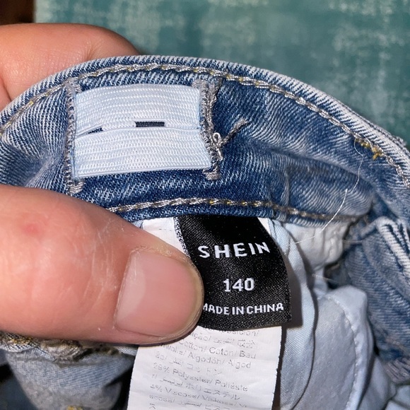 SHEIN size 140 I guess it’s kids 14 cause they are small denim jeans like new - Picture 7 of 8